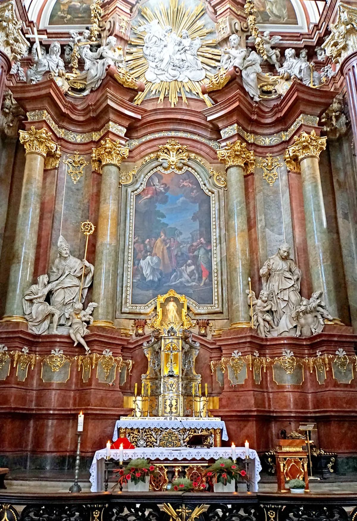 Fara Church (Parish Church of St. Stanislaus) Visitor Guide
