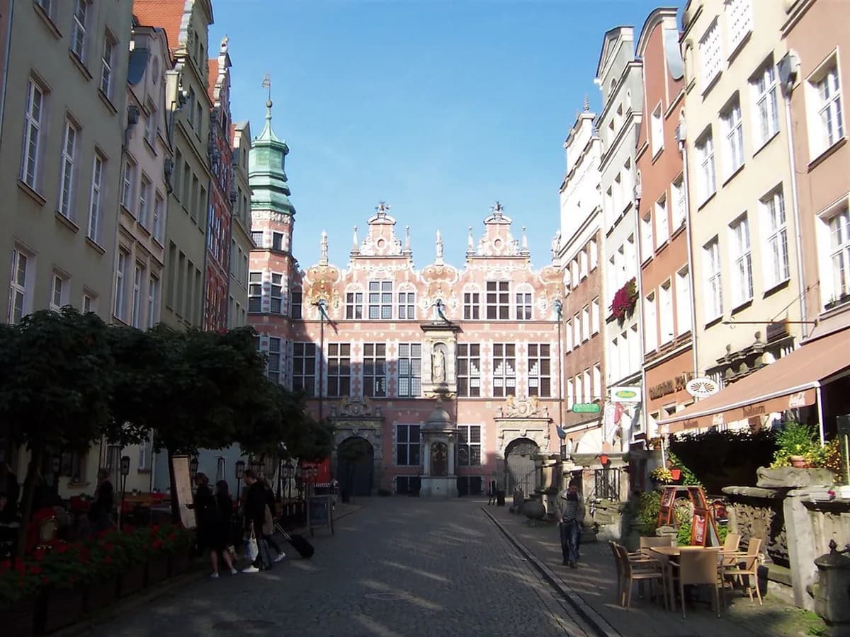 Gdańsk Old Town Visitor Guide: Your Essential Travel Plan