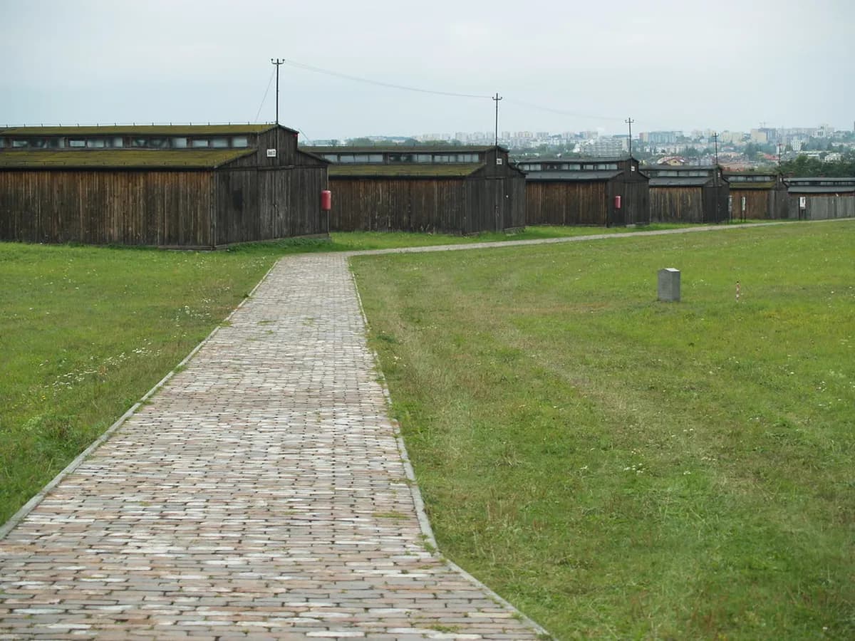 Majdanek State Museum (Memorial) Visitor Guide: 10 Essential Tips