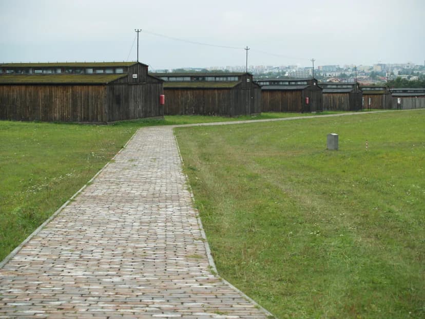 Majdanek State Museum (Memorial) Visitor Guide: 10 Essential Tips