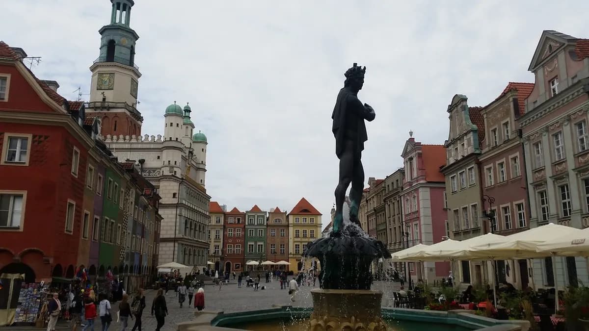 Poznań Old Market Square Visitor Guide Travel Guide