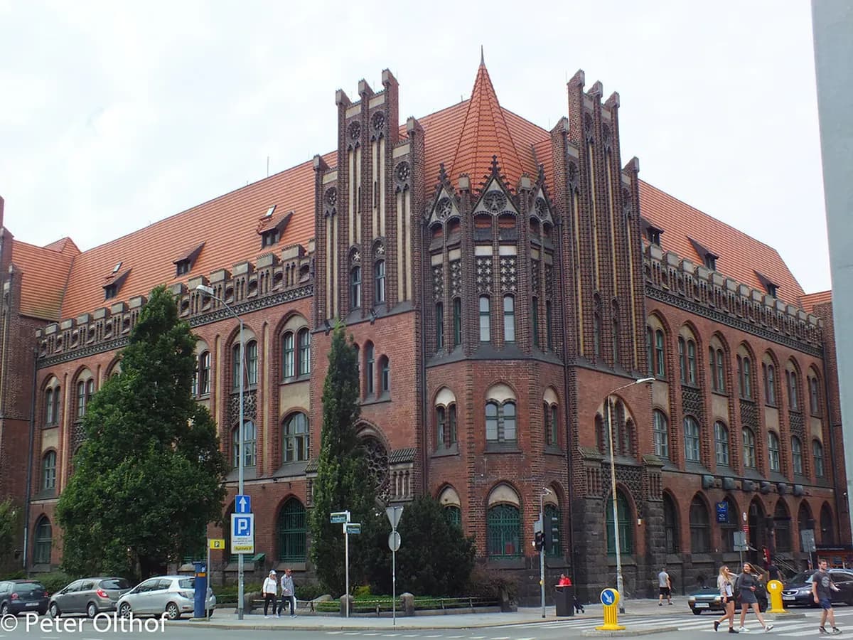 Szczecin Underground Routes Visitor Guide: 10 Essential Tips & Stops