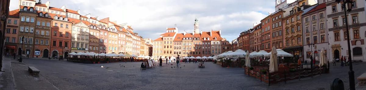 Warsaw Old Town Visitor Guide: 1-Day Itinerary & Tips