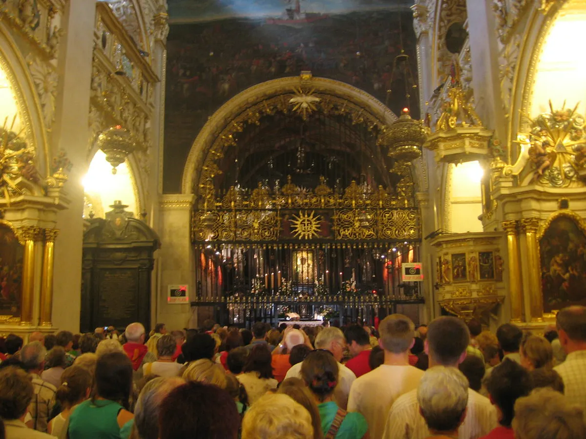 Getting Around Czestochowa: Station to Jasna Gora