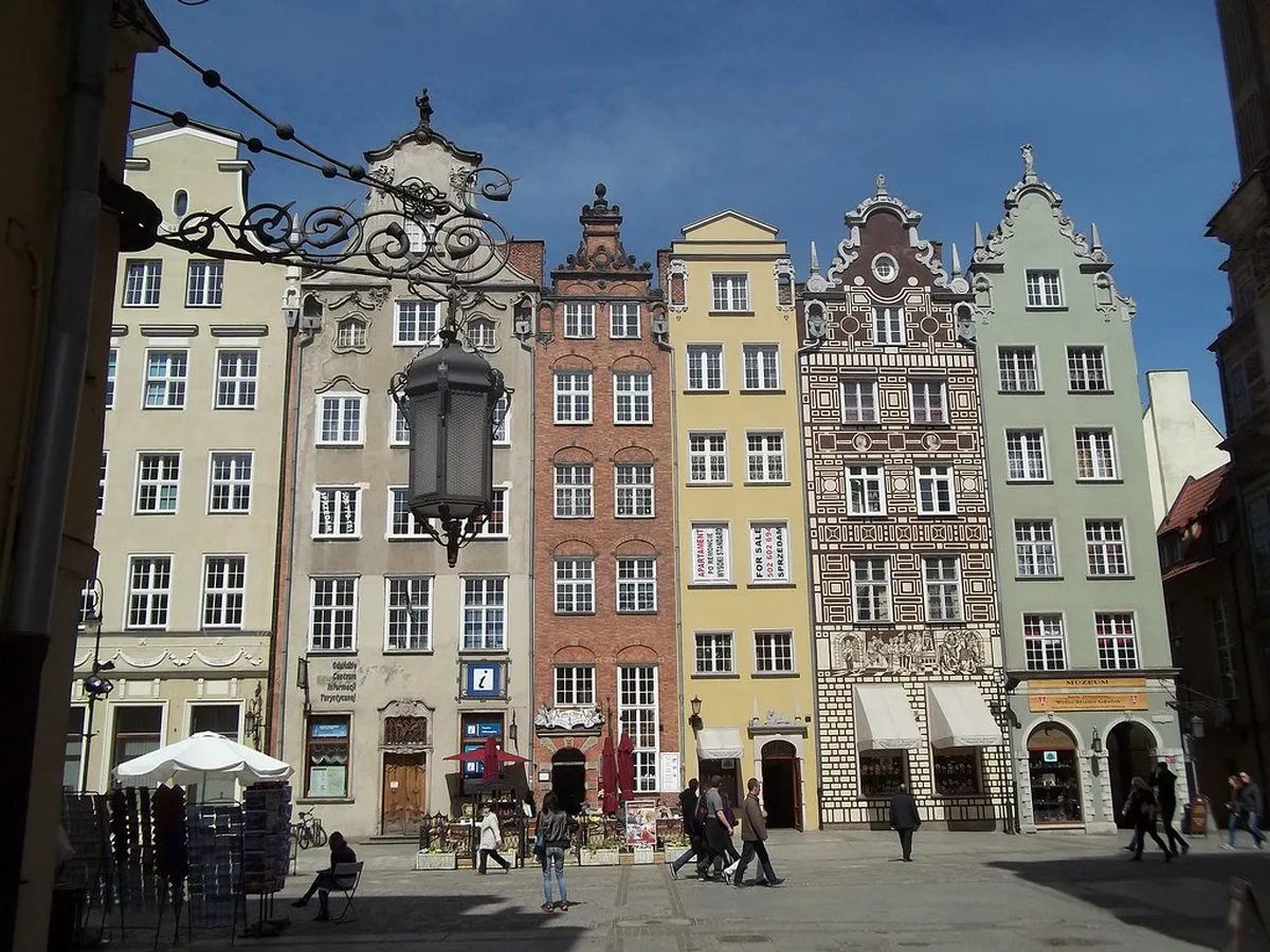 Practical Tips: Tickets, Apps, and Best Times in gdansk