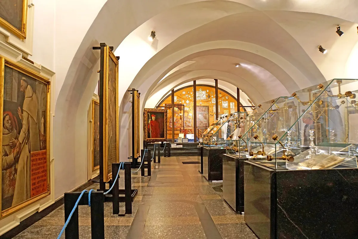 Beyond the Monastery: Museums, Parks, and Local Life in Czestochowa