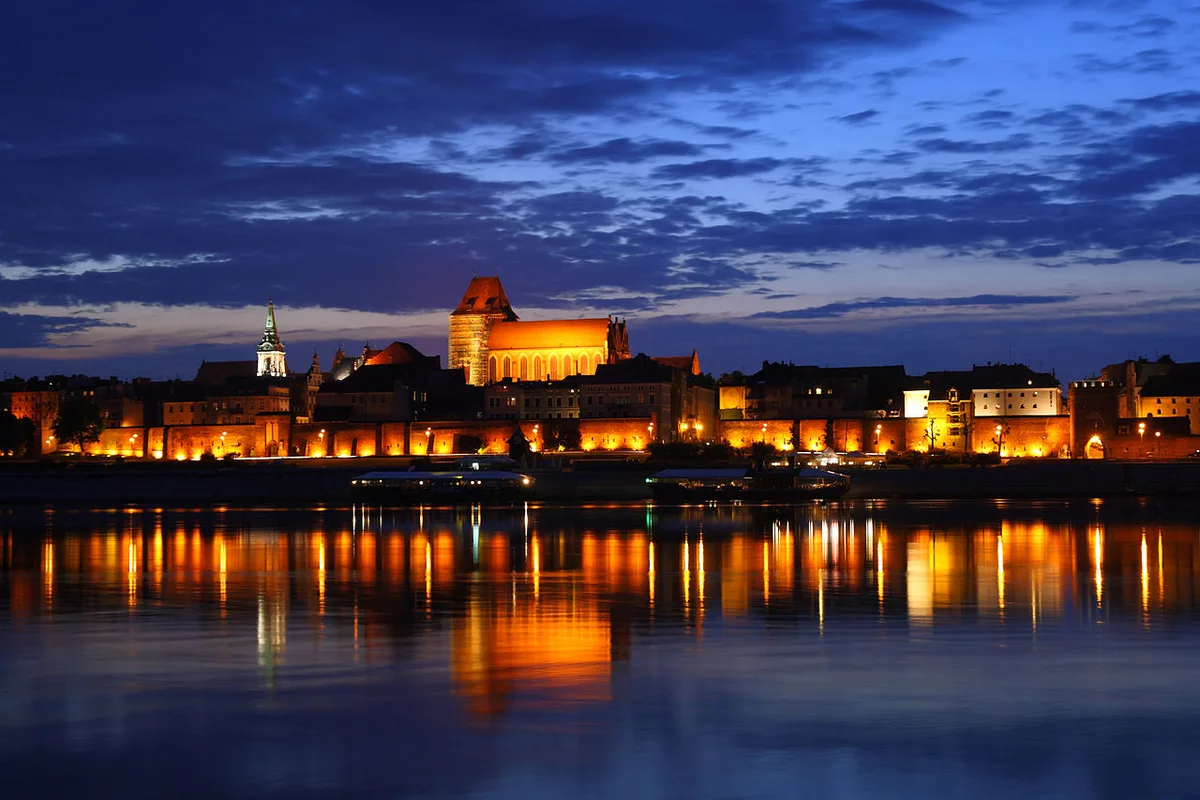 Toruń - Old Town by night 01 — 1