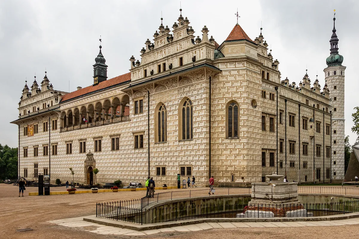 Official Taxis and the Wroclaw Tariff Scam Warning in Poland
